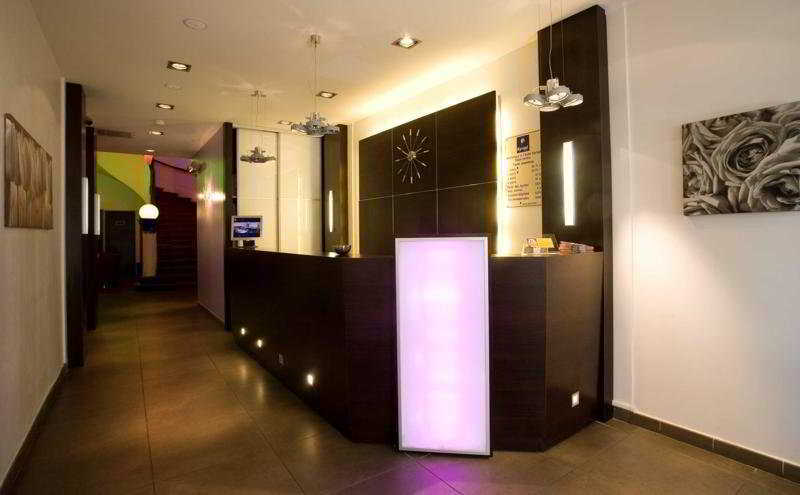 Best Western Dijon Centre Gare Интерьер фото